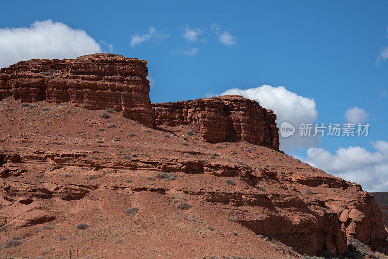 美国西部靠近杜布瓦的怀俄明州的岩石极端景观