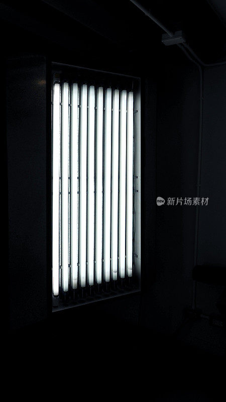 用于电影或电影视频在线制作的拍摄工作室的LED照明设备。