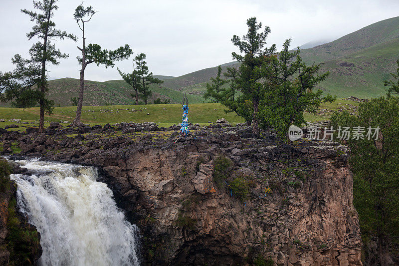 蒙古的乌兰瀑布