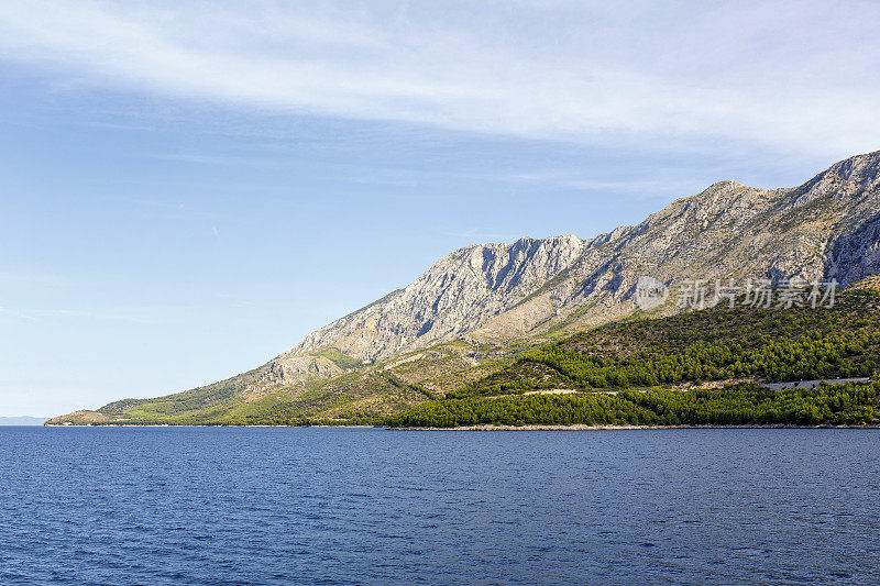 克罗地亚达尔马提亚海岸的山脉