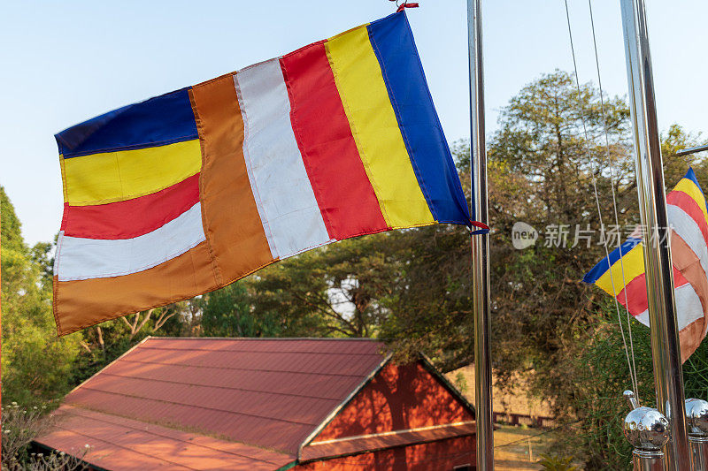 柬埔寨罗雷寺的佛教旗帜