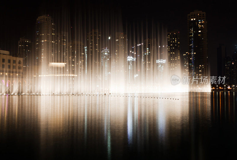迪拜的喷泉