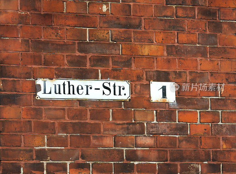 路标Luther-Strasse