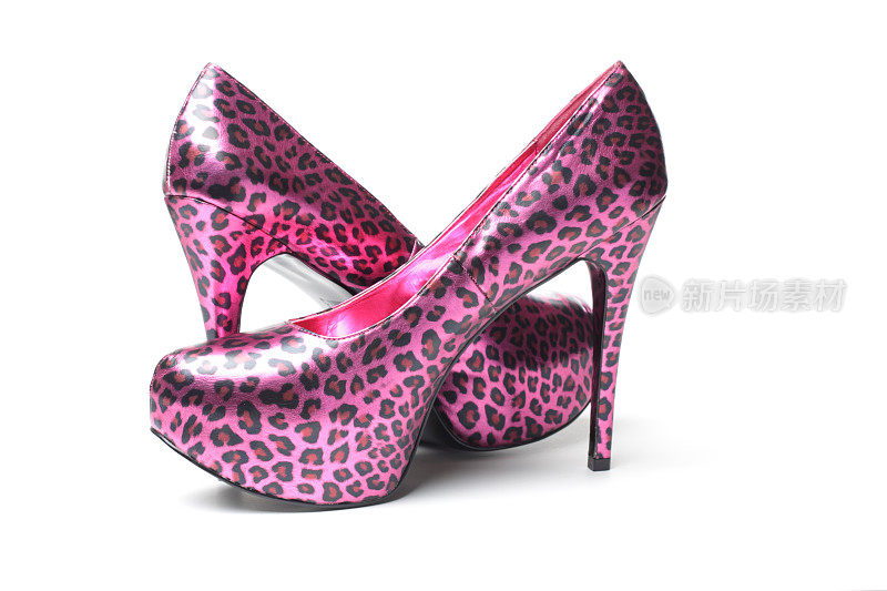 性感的粉色豹纹高跟鞋
