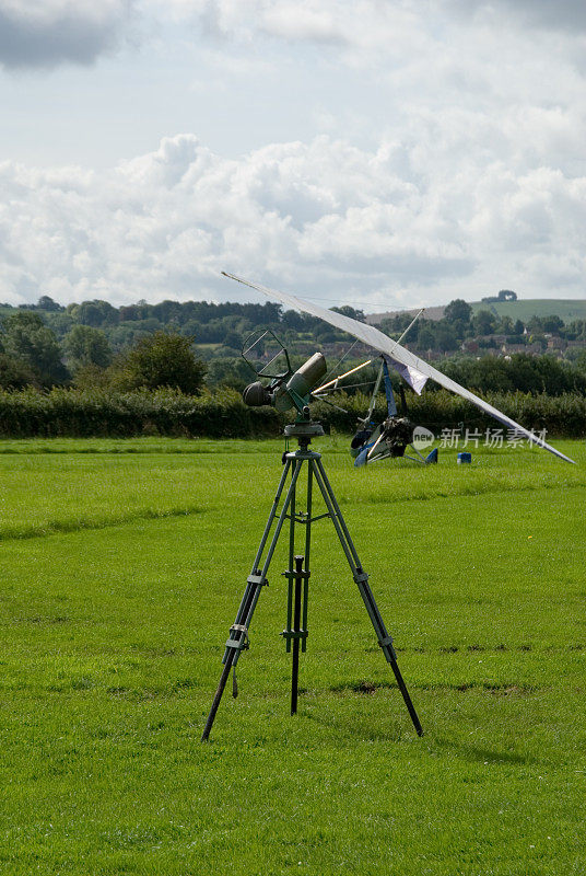 测距仪双筒望远镜