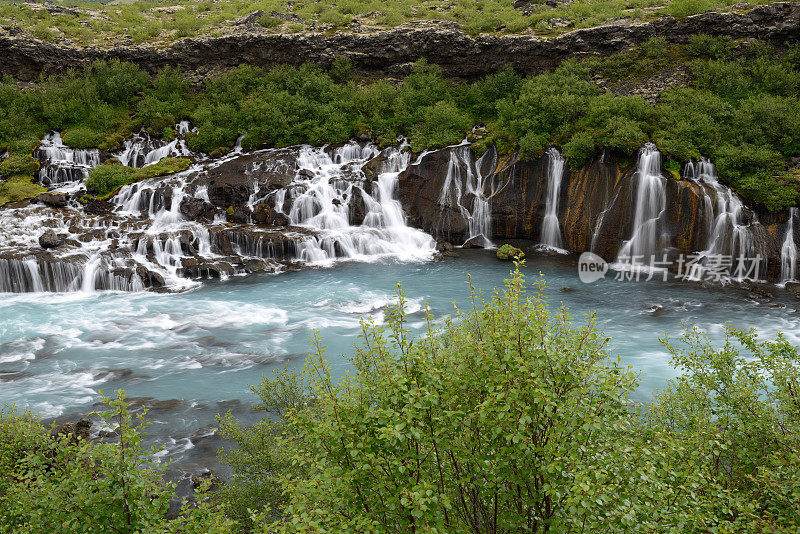 冰岛Hraunfossar和Barnafoss的风景