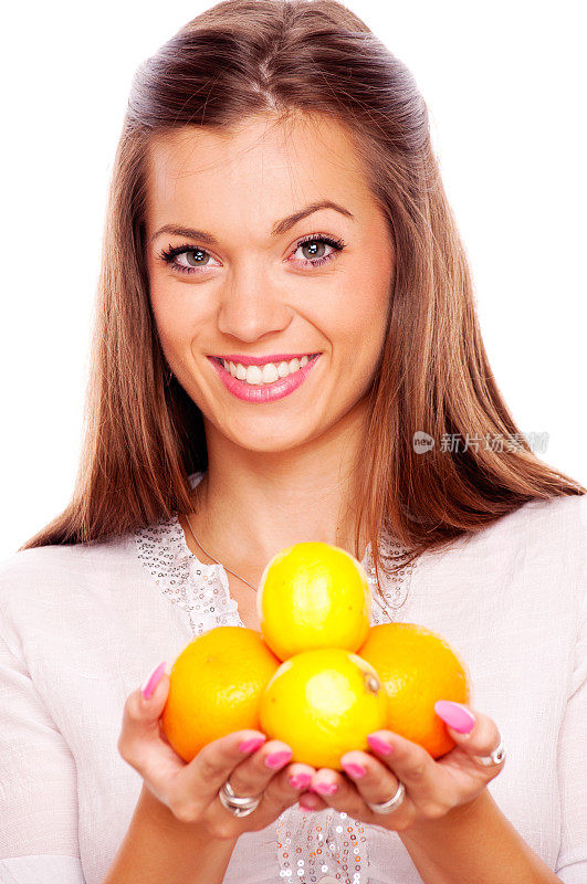 年轻女子，新鲜柑橘