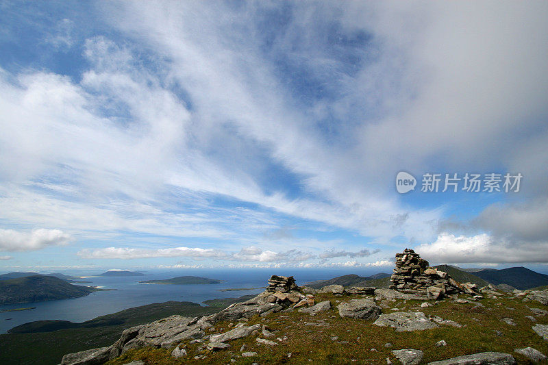 巅峰和壮观的天空