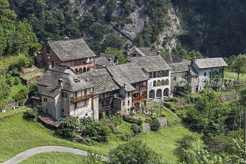 皮埃蒙特的一个小山村