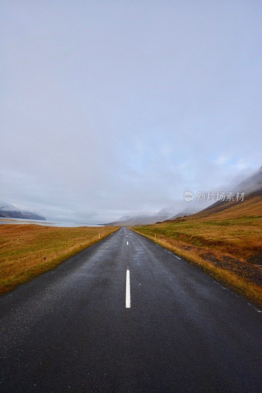 西方峡湾的道路