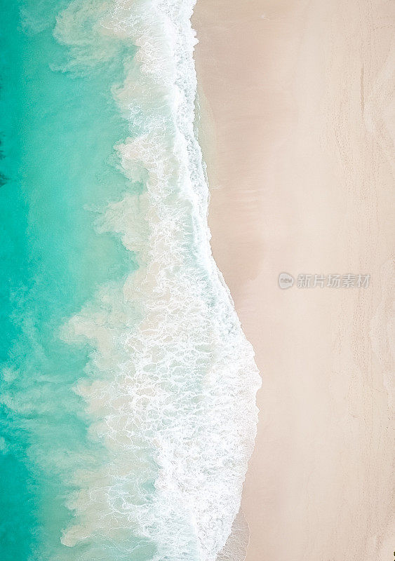 天堂海滩和海浪