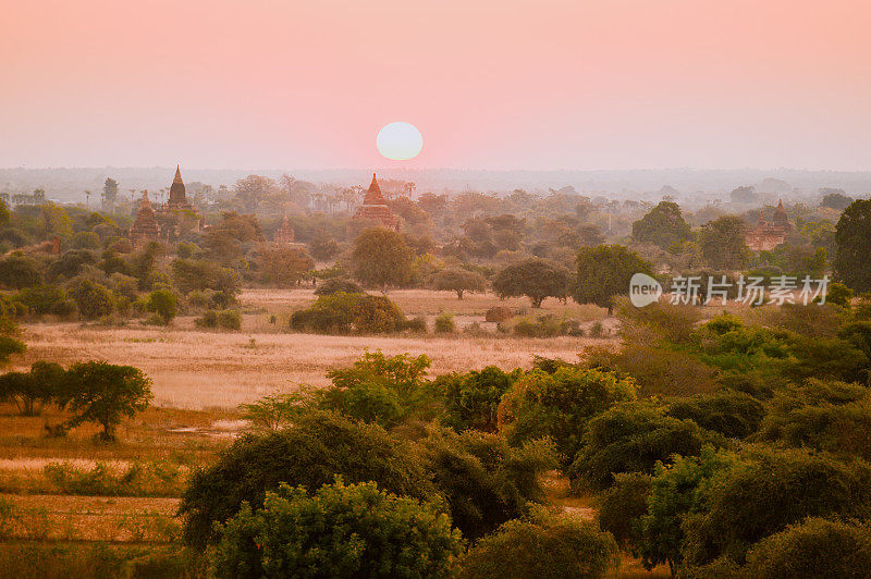 赫蒂洛米洛庙是位于缅甸蒲甘的一座佛教寺庙，建于赫蒂洛米洛国王统治时期(1211-1231年)。
