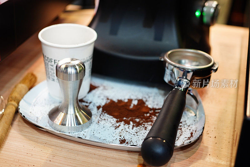 咖啡浓缩咖啡滤器与咖啡篡改设备