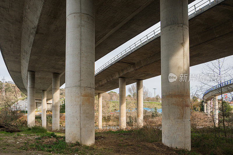 公路桥梁