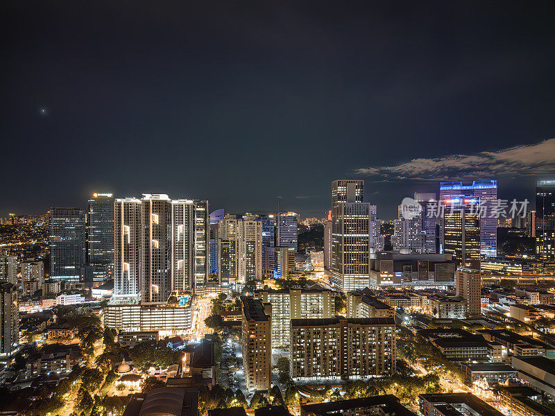 无人机拍摄的吉隆坡十字路口夜景