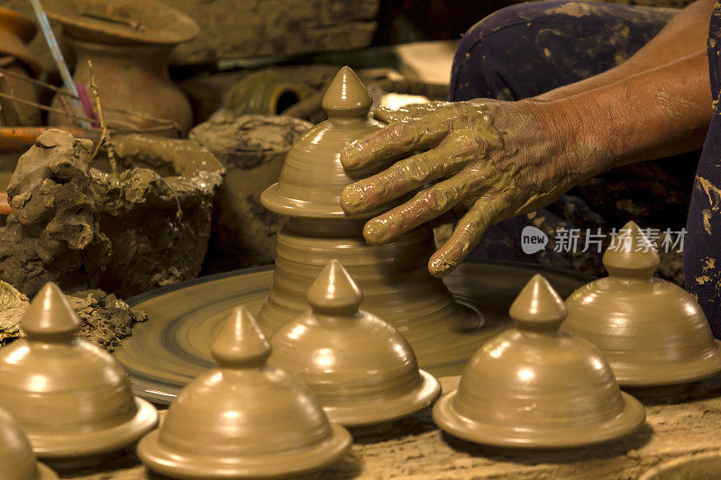 陶器，在泰国手工制作，这是独一无二的。