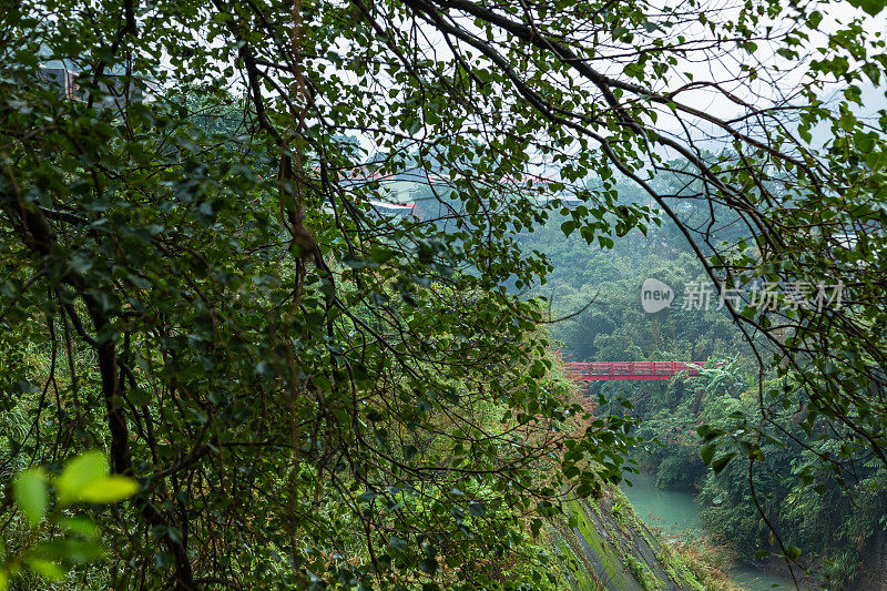 台湾平溪线京潼站附近的中浦铁桥