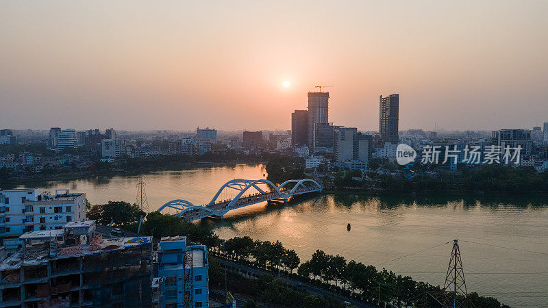 孟加拉国达卡市的日落。达卡的旅游景点