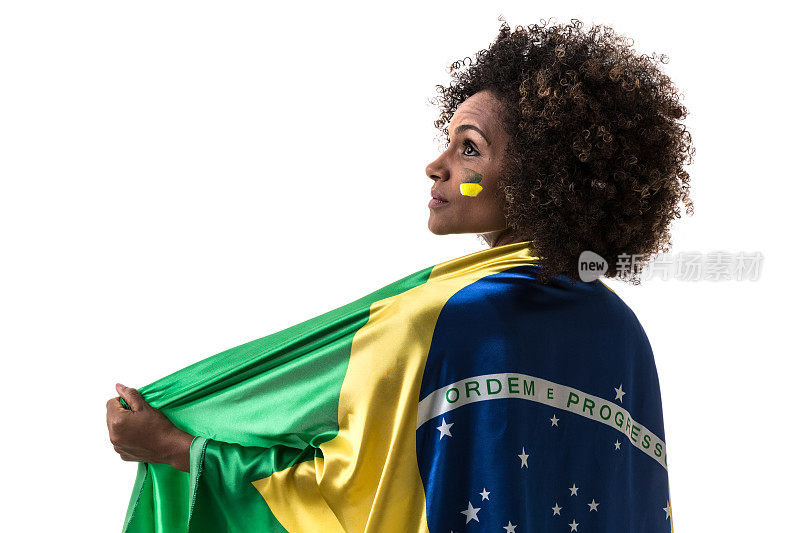 举着巴西国旗的巴西妇女
