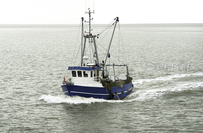 虾拖网渔船