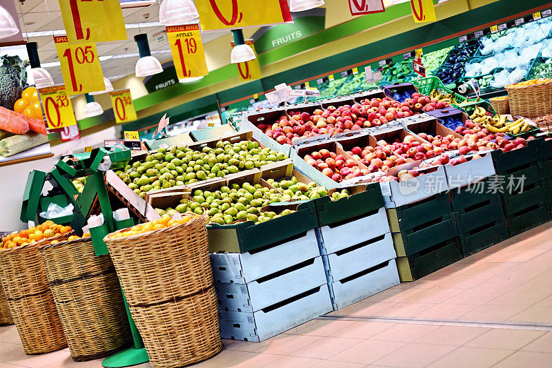 超市的蔬菜水果区
