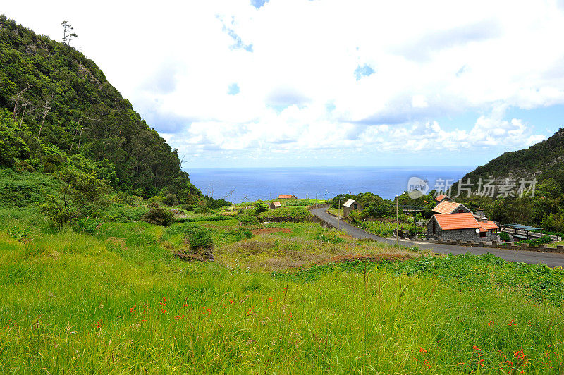 在赛克斯-马德拉地区