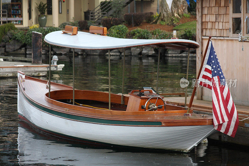 老式木船
