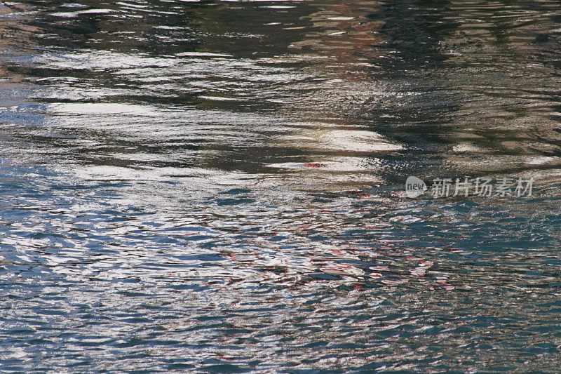 声波在海水中