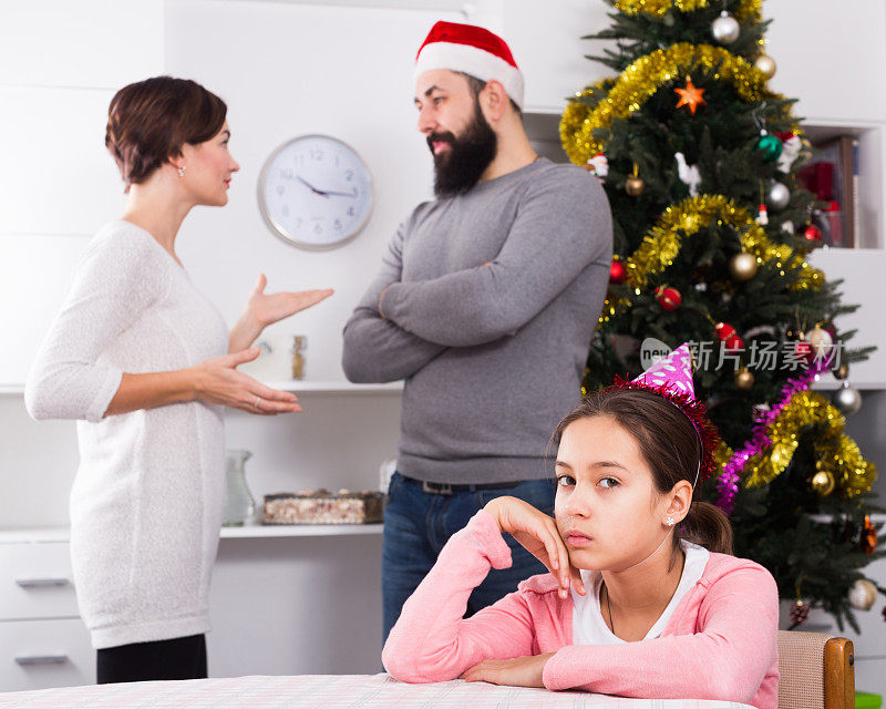 圣诞节父母吵架
