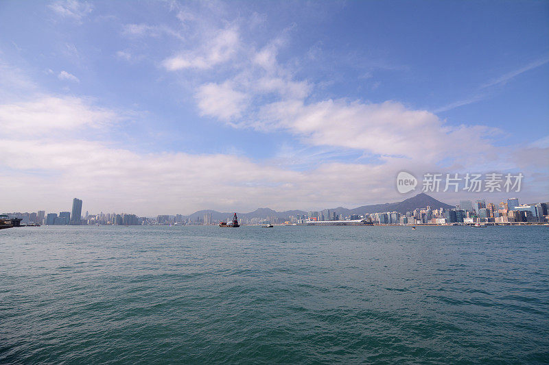 香港维多利亚港的九龙海岸线