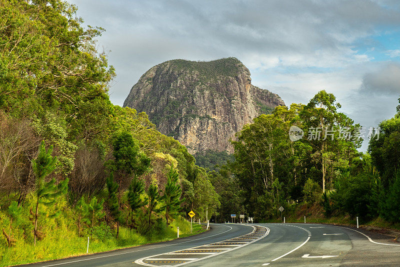 澳大利亚QLD的Tibrogargan山公路