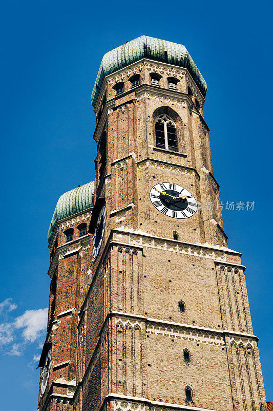 圣母大教堂位于德国巴伐利亚州的慕尼黑。