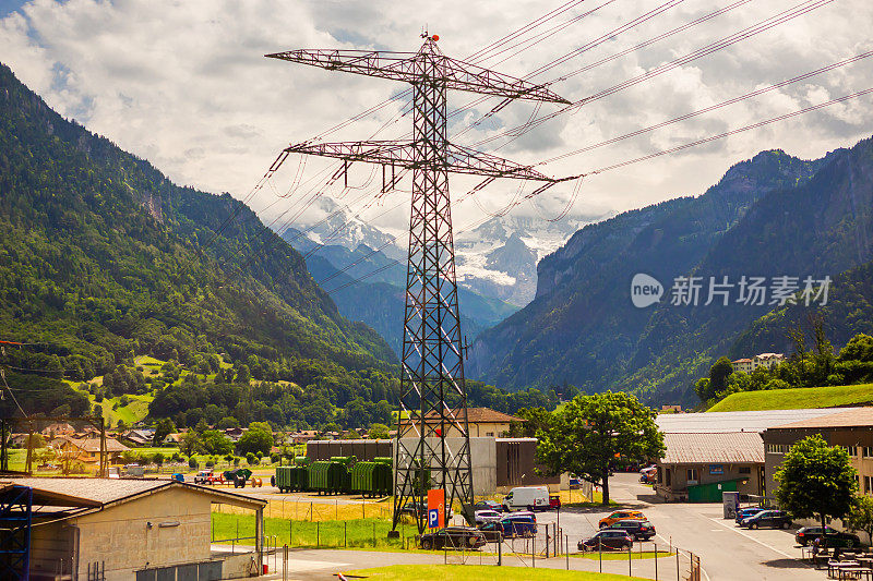 茵特拉肯。瑞士。Brienz湖。Lauterbrunnen。山的风景。伯尔尼州