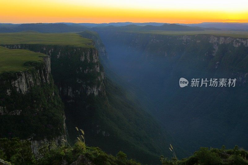 福塔莱萨峡谷，河流，日落，大南，巴西