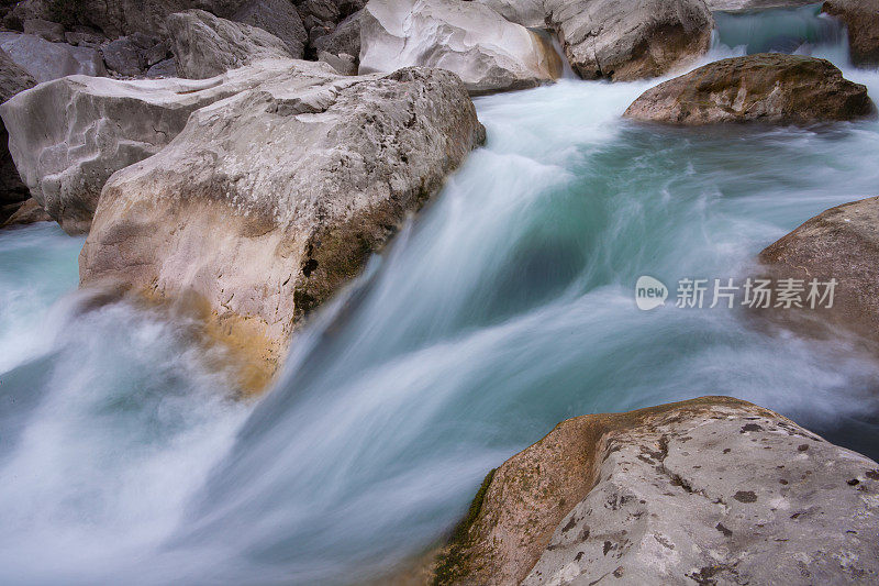 山河流水