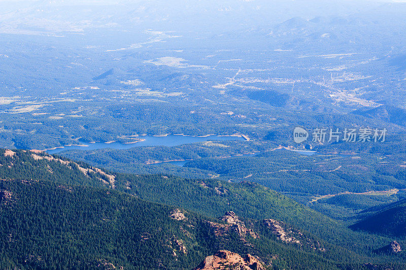 从派克峰高速公路看cat山区