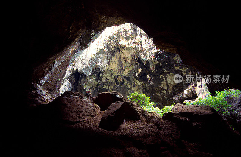 青岛国家公园的洞穴