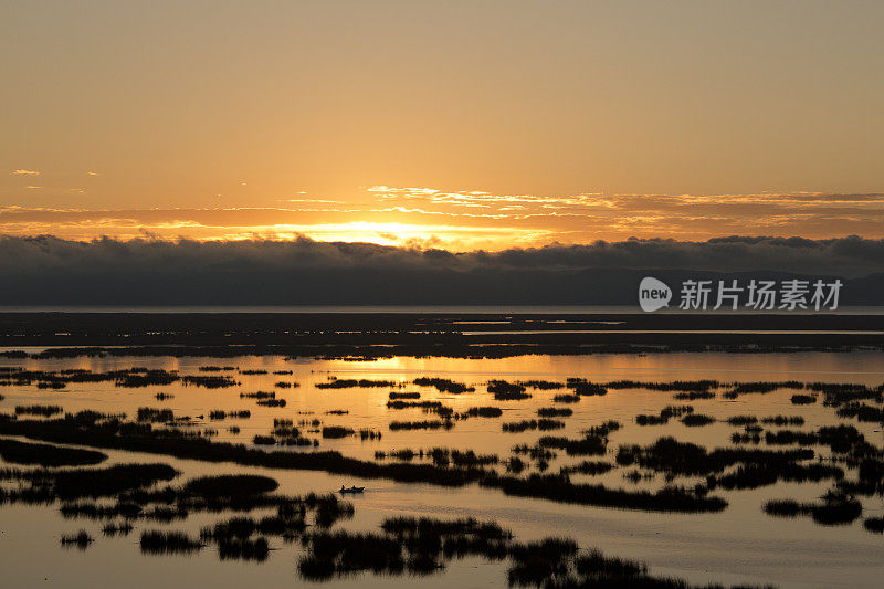 秘鲁提提卡卡湖，普诺乌罗斯。