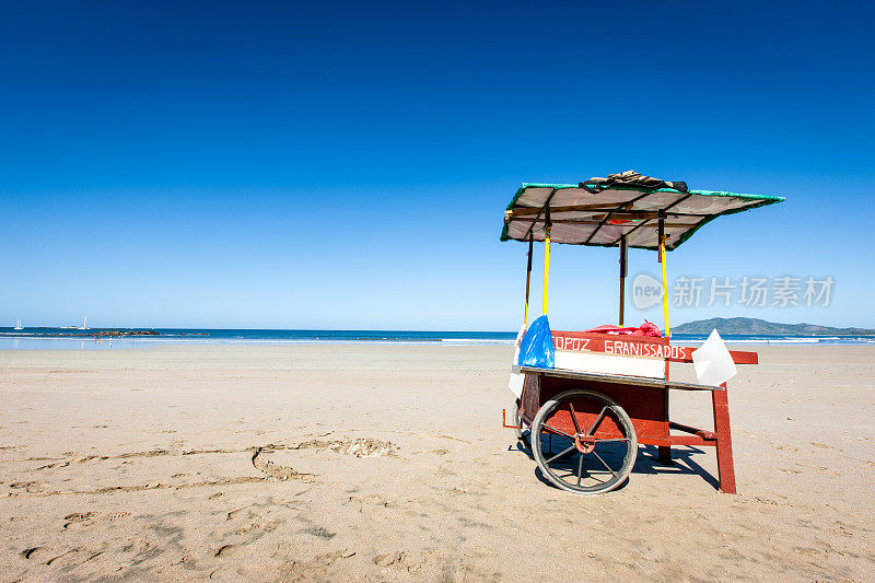 塔马林多海滩哥斯达黎加果汁手推车