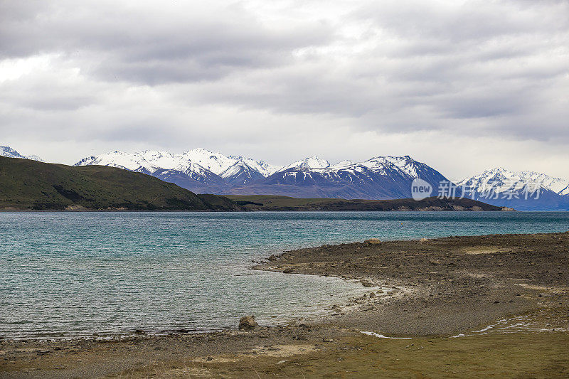 特卡波湖