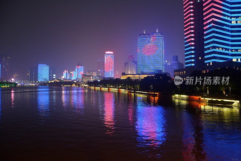 浙江省宁波市余姚江畔夜景