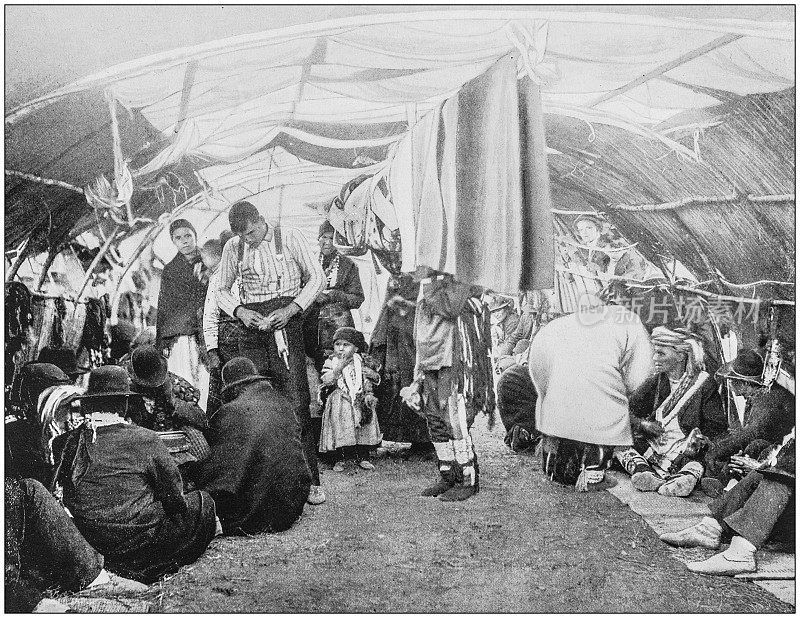 美国著名风景的古老照片:梅诺米印第安人