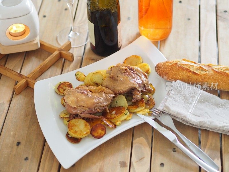 著名的“鸭腿肉”，来自法国西南部的法式大餐