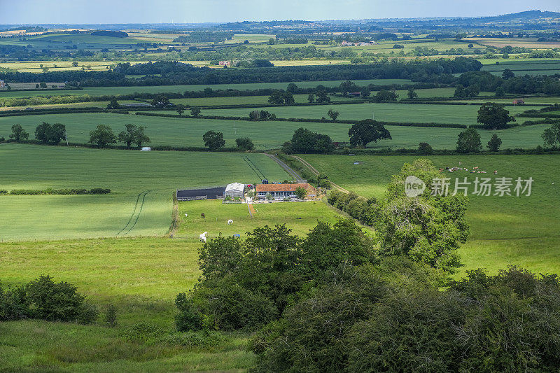 伯顿达塞特山俯瞰英国风景，英国中部的沃里克郡