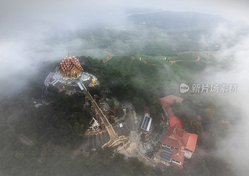 泰国呵叻府考雅伊国家公园热带雨林美丽的风景晨景