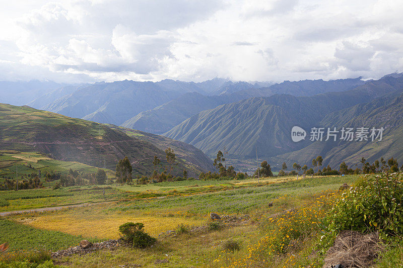 阿拉巴马山日出，加利福尼亚州，美国