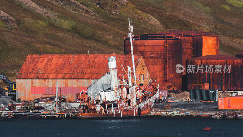 废弃的捕鲸站斯特伦尼斯南乔治亚搁浅的沉船