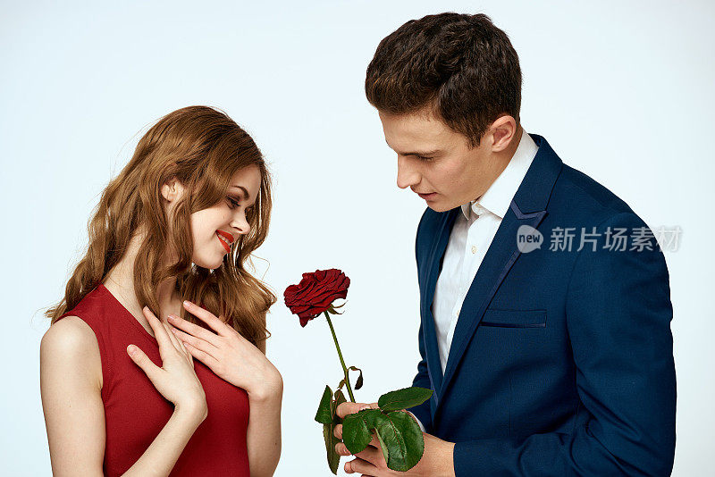 美丽的情侣魅力的关系浪漫的玫瑰奢华的爱情光的背景