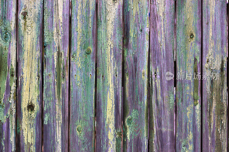 不同颜色的旧旧木板的抽象背景