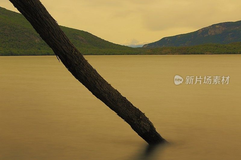 模糊的海湾水长暴露乌斯怀亚景观-火地岛